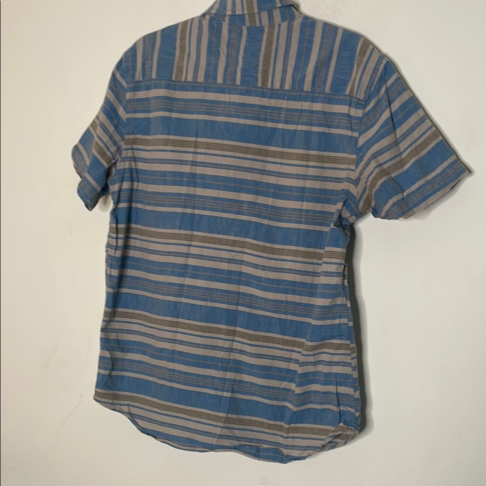 Free Planet Blue and Brown Casual Button Down Shirt - Picture 4 of 4